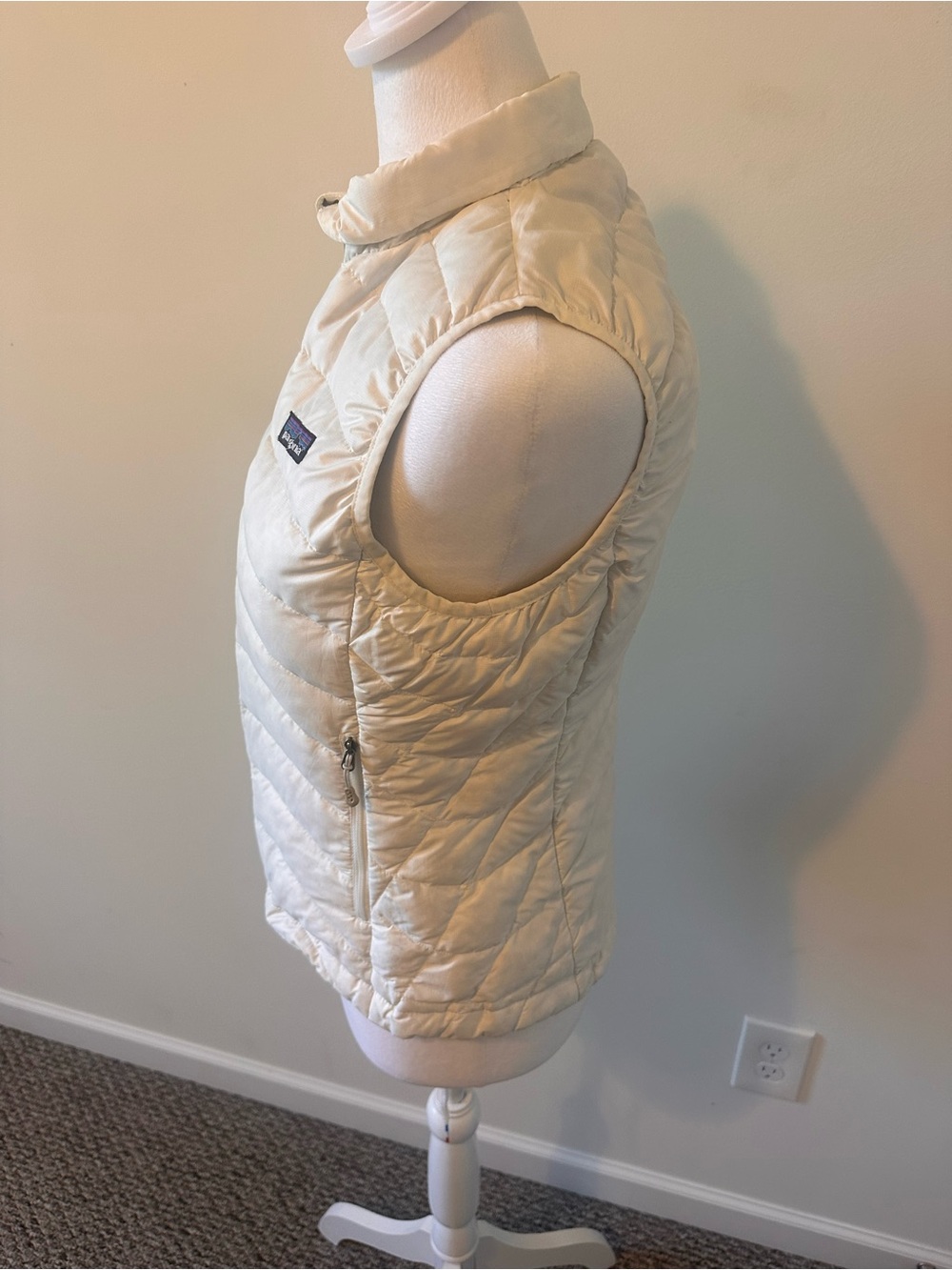 Patagonia Women's White Goose Down Puffer Vest Size XS - Picture 2 of 8